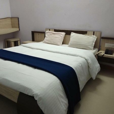 Hotel Kailash Dwarka  Exterior photo
